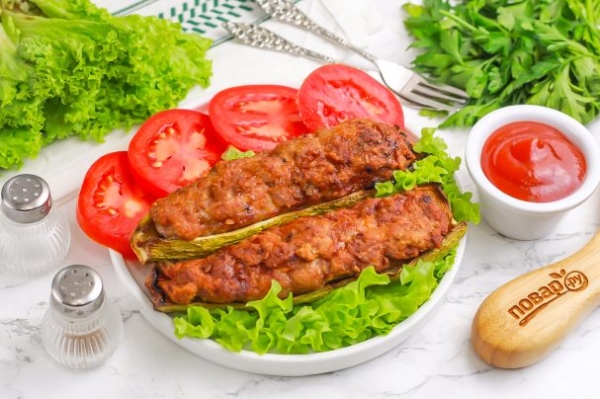 Кабачки с фаршем в аэрогриле Кабачки с фаршем в аэрогриле