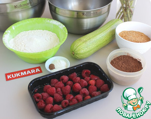 Шоколадный пирог с кабачком и малиной