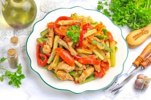 Теплый охотничий салат