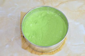 Фисташковый торт с малиной Фисташковый торт с малиной