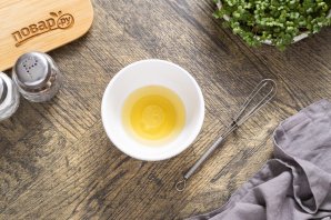 Салат из зелени и огурцов Салат из зелени и огурцов