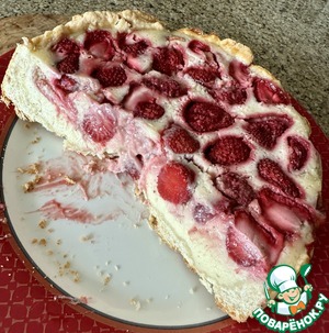 Тарт с клубникой и сметанной заливкой Тарт с клубникой и сметанной заливкой