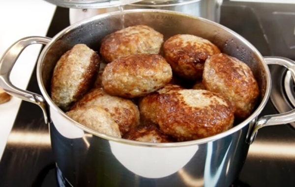 Если котлеты, то только так. Рецепт аппетитных и вкусных котлет Если котлеты, то только так. Рецепт аппетитных и вкусных котлет