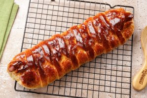 Пирог на дрожжах с яблоками Пирог на дрожжах с яблоками