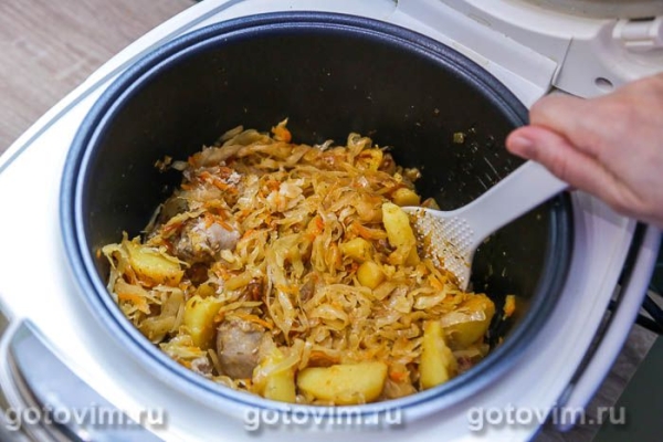 Селянка с квашеной капустой, картофелем и колбасками в мультиварке Селянка с квашеной капустой, картофелем и колбасками в мультиварке
