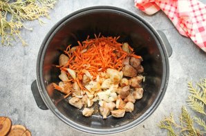 Печень со свининой в мультиварке Печень со свининой в мультиварке