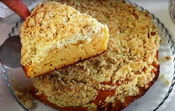 Ностальгия из 90-х. Потрясающий пирог на варенье и кефире — простой и вкусный Ностальгия из 90-х. Потрясающий пирог на варенье и кефире — простой и вкусный