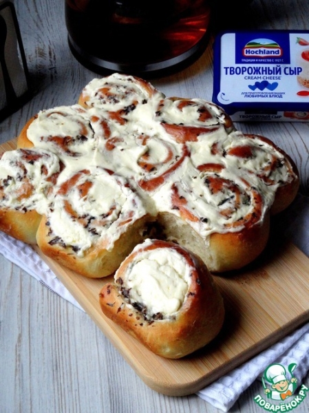 Булочки с грибами под сырной глазурью