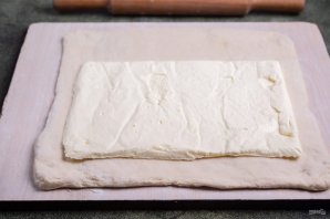 Домашнее слоеное дрожжевое тесто на молоке Домашнее слоеное дрожжевое тесто на молоке