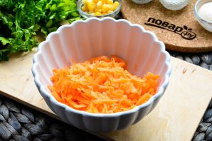 Салат с морковью и сыром Салат с морковью и сыром