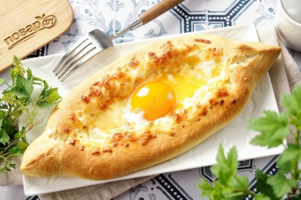 Аджарские хачапури "Лодочка"