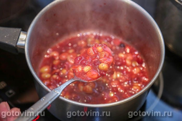 Соус к мясу из клюквы с виноградом Соус к мясу из клюквы с виноградом