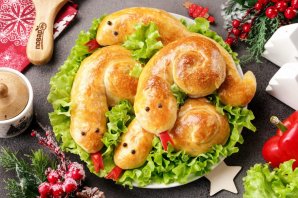 Новогодние пирожки "Змейки" Новогодние пирожки "Змейки"