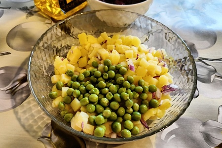 Винегрет с солеными груздями и свежим горошком Винегрет с солеными груздями и свежим горошком