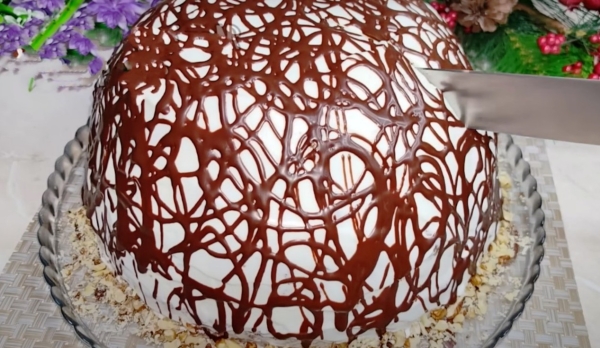 Это что-то новое. Праздничный торт со сливочным кремом и ананасами: покоряет с первого кусочка Это что-то новое. Праздничный торт со сливочным кремом и ананасами: покоряет с первого кусочка