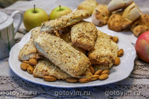 Язычки с орехами из теста на кефире Язычки с орехами из теста на кефире