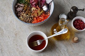 Салат "Тбилиси" с гранатом Салат "Тбилиси" с гранатом