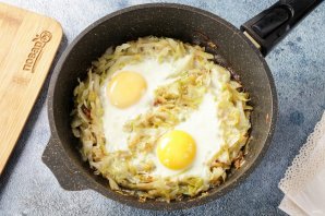 Яичница с капустой Яичница с капустой