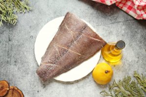 Палтус целиком в духовке Палтус целиком в духовке