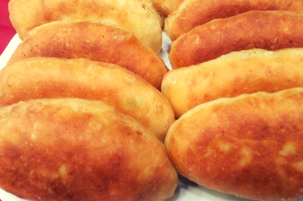 Жареные пирожки на кефире без дрожжей