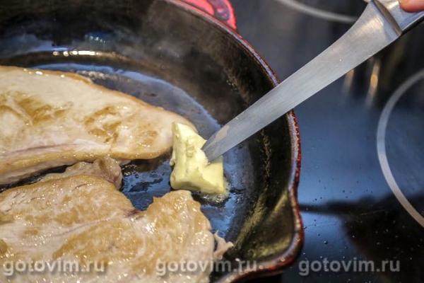 Куриная грудка со спаржей, чесноком и сливочным маслом Куриная грудка со спаржей, чесноком и сливочным маслом