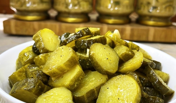 Рецепт пряных и хрустящих огурчиков на зиму: разлетается за 3 секунды. Консервируем на зиму