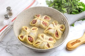 Манты с фаршем из говядины с бараниной Манты с фаршем из говядины с бараниной