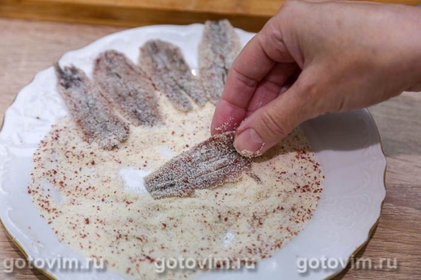 Хамса в панировке, жаренная в мультиварке
