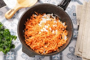 Шарлотка с капустой Шарлотка с капустой