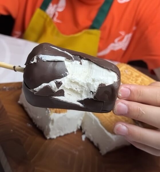 Не просто десерт, а настоящее удовольствие. Домашнее мороженое: 2 вкусных и быстрых варианта Не просто десерт, а настоящее удовольствие. Домашнее мороженое: 2 вкусных и быстрых варианта