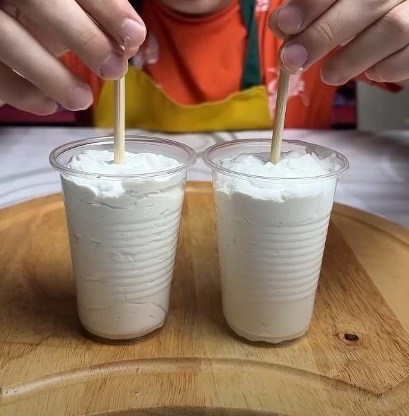 Не просто десерт, а настоящее удовольствие. Домашнее мороженое: 2 вкусных и быстрых варианта Не просто десерт, а настоящее удовольствие. Домашнее мороженое: 2 вкусных и быстрых варианта