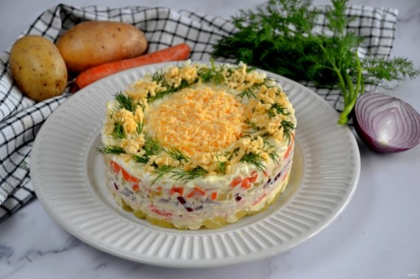 Салат "Мимоза" с крабовыми палочками Салат "Мимоза" с крабовыми палочками