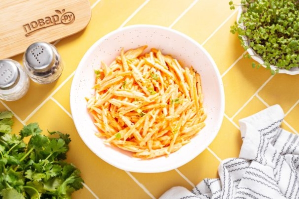 Морковь с майонезом