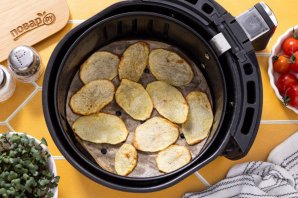 Чипсы из картошки в аэрогриле Чипсы из картошки в аэрогриле
