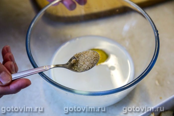 Хлебная запеканка с клубникой и творожным сыром