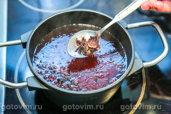 Мраморные яйца в луковой шелухе и чае каркаде