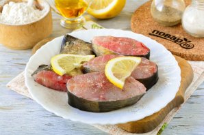 Сом жареный на сковороде