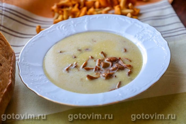 Сливочный суп велюте с лисичками