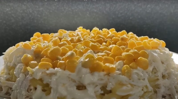 Незаслуженно забытый салат из 90-х. Теперь снова готовлю его почти каждый день Незаслуженно забытый салат из 90-х. Теперь снова готовлю его почти каждый день