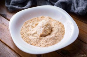 Сочные котлеты из кальмаров Сочные котлеты из кальмаров