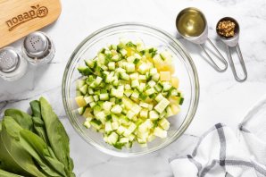 Салат со щавелем Салат со щавелем