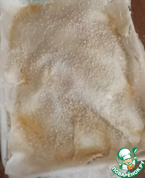 Пирог из теста фило со шпинатом