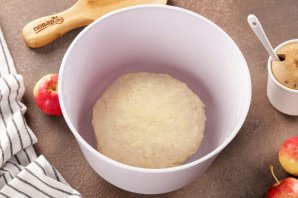 Пирог сметанный с яблоками Пирог сметанный с яблоками