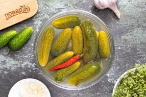 Быстрые маринованные огурцы