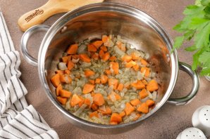 Суп с говядиной и картошкой Суп с говядиной и картошкой