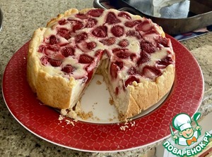 Тарт с клубникой и сметанной заливкой Тарт с клубникой и сметанной заливкой