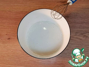 Открытые булочки с кремом и нектаринами