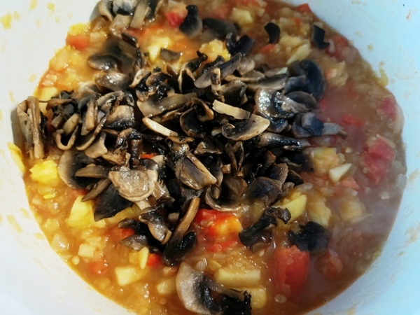 Кабачковая икра с яблоками и грибами Кабачковая икра с яблоками и грибами