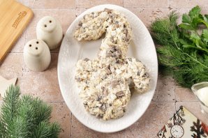 Новогодний салат "Варежка" на год Змеи Новогодний салат "Варежка" на год Змеи