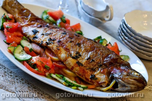 Форель с апельсинами, запеченная в пергаменте Форель с апельсинами, запеченная в пергаменте